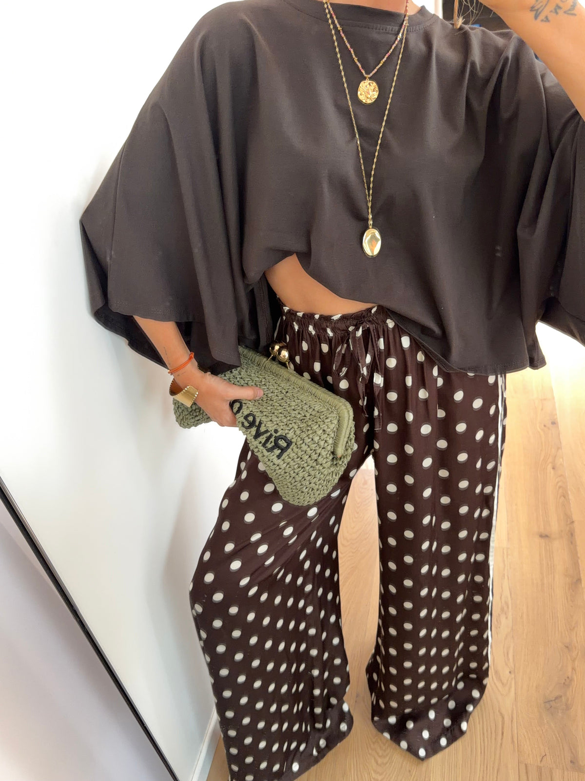 Pantalon en soie fluide à pois - chocolat